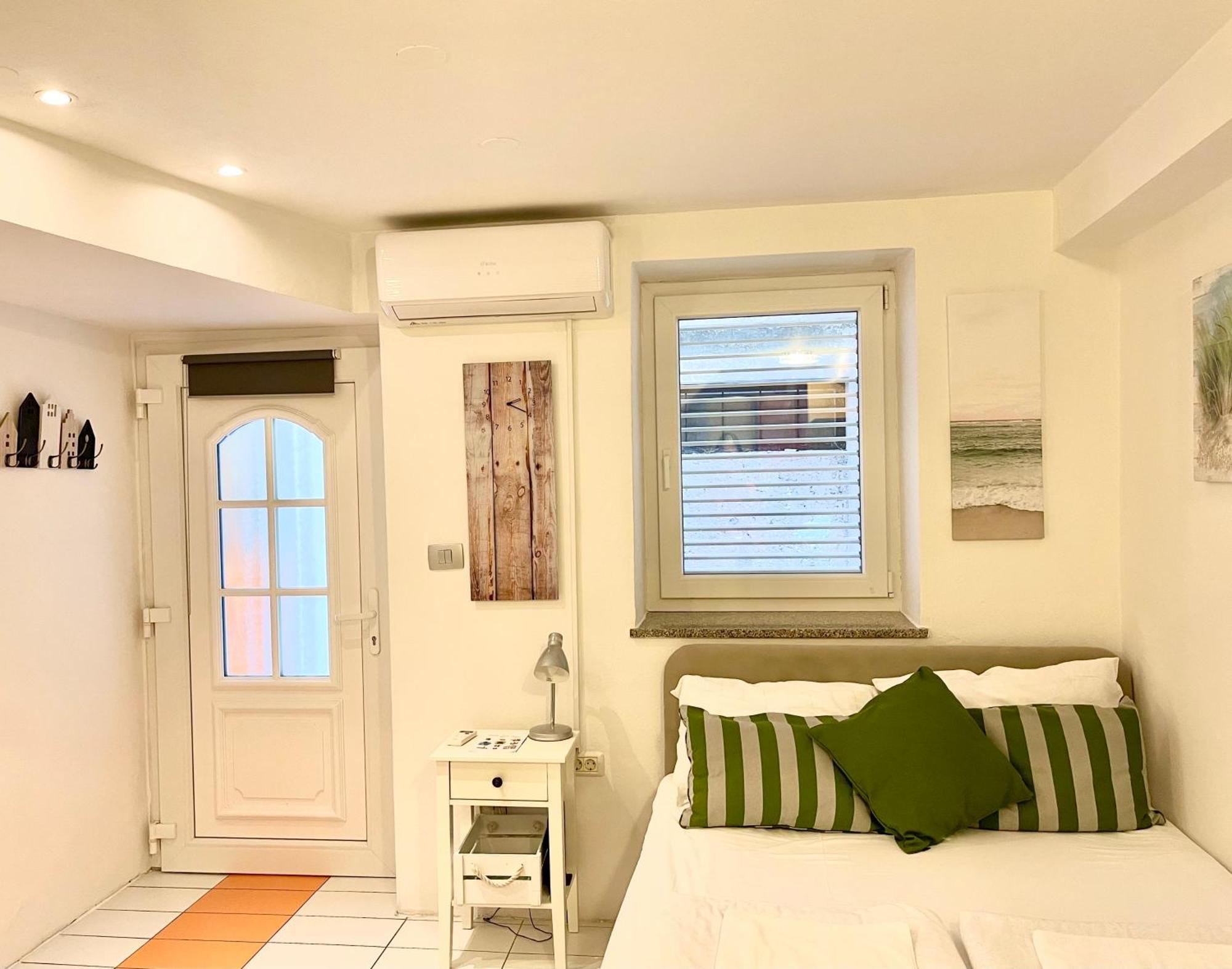 Devi-Piran Apartment Exterior photo